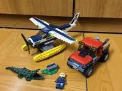 樂高LEGO正品，城市系列 60070 水上飛機追擊 帶一個人仔 有灰 實物如圖 載具基本不缺件
