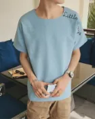 FINDSENSE服飾 FINDSENSE品牌 男 時尚 街頭 潮 英文刺繡 寬鬆 短袖T恤 特色短T 淺藍 灰