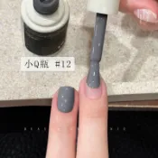 台灣出貨🚀花思蝶豆沙粉甲油膠 小Q瓶甲油膠 10ml灰調豆沙粉設計 三不含指甲油膠 粉色純色美甲光療膠