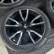 拆車胎皮 復刻高仿原廠鋁圈 22寸新款BMW X7行政版M套裝 前輪275/40 後輪315/35