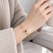 Kate Spade 經典黑桃水鑽手環／開口手鐲(金)