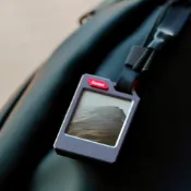 (店+)PhotoTag 永恆足『彩色電子紙』定位防丟器 - 2入（旅遊、通勤、行李箱、背包、定位追蹤器）