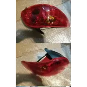 標誌 206cc新款，206通用，駕駛座後車尾燈，最後1個嘍