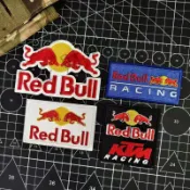 🐶旺財喵🐱【戰術裝備】Red Bull紅牛標誌logo刺繡魔鬼粘可撕性臂章布貼衣服補丁徽章包貼