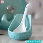 【Le Creuset酷彩】炻瓷鍋蓋架 菜板架 湯勺架 勺托 廚房置物架 收納架 鍋蓋收納 砧板架 湯匙架 廚具收納 檯