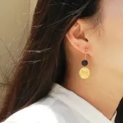 *coucoubird*雲彩黑珠黃銅片耳環