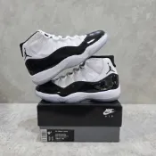 [全新] US9.5 Air Jordan 11 康扣 378037-100