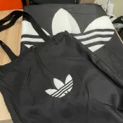 🏀小飛人潮流🏀ADIDAS 三葉草 毛毯 羊羔絨 黑色 毛絨 毯子 手提袋