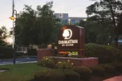 【奧丁丁揪你】麻薩諸塞州 薩福克縣 波士頓海灣希爾頓逸林酒店 DoubleTree by Hilton Hotel Boston Bayside