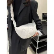 韓系穿搭🫧4colors 簡約韓國棉服餃子包 秋冬大容量系帶羽絨斜挎包 百搭拉鏈單肩包 多巴胺穿搭側背包 雲朵包斜背包