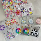 TAKASHI MURAKAMI 村上隆 矽膠吊飾 小花 FLOWERS 日本 現貨【彼得潘】
