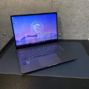 MSI Creator Z16 HX Studio 16吋創作者筆電(i9-13950HX/RTX4060 8G/32G