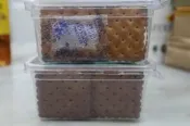 甜滿牛軋餅，巧克力口味,牛軋餅,十六入一盒，另也能代買.咖啡口味，香辣口味，金塊方塊酥，香蔥方形，金幣形狀,二十八入.