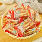 【Yupi】呦皮熱狗QQ糖 378g  熱狗堡 QQ軟糖 大亨堡QQ 熱狗軟糖 造型軟糖 水果軟糖 (印尼糖果fx)