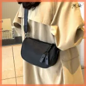 【限時下殺】斜背包女 防水牛津布韓國包包 韓版時尚斜背包 馬鞍包 尼龍寬頻斜背包 通勤包 小眾設計感包包 側背包 肩背包