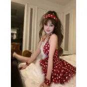 泡芙優選【5079】2025夏季季新款聖誕紅瑪麗蓮夢露紅色氛圍感V領波點蓬蓬裙製服女