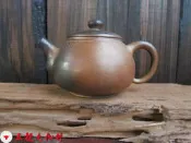 〈羅石〉苗栗陶_02-A4 柴燒壺_手工拉坯_自然落灰_精美茶具_獨一無二_五穀文化村陶瓷觀光工廠