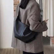 👍雙倍優惠👍餃子包  女包  新款品牌  女包  黑色小衆腋下軟皮包 斜  挎包   小包大容量