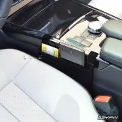 【逸品汽車百貨】賓士 BENZ E系列 W212 S212 專用 扶手置物盒 收納盒 E350 E300 E63