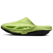 (店+)【NIKE 耐吉】DH1258-700 Nike 005 Slide 厚底 潮流 聯名款 泡沫底 鏤空 靜音防滑一字拖鞋 男女同款 綠色 nike男鞋 男運動鞋 nike女鞋 運動鞋女 休閒鞋