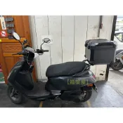 (店+){新北新莊箱架屋} LIMI 125 LIMI125 後架 + F2 MOTO 45L 方型 塑膠箱 後箱送靠背