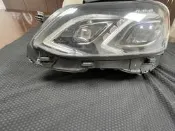 賓士 benz w212 E200 E300 小改款原廠左大燈 A2129063303KZ 有嗑到 如圖所示 可議價