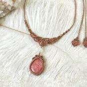 印加玫瑰。紅紋石。菱錳礦。南美巴西蠟線編織項鍊