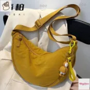 【限時免運】斜挎包女 休閒餃子包 輕便小挎包 腋下包 百搭單肩手機包 男女斜掛包包 單肩包包 半月包 弧形半月包MGZ~
