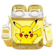 (店+)【POKEMON 精靈寶可夢】皮卡丘 蜜蜜太空雙飲吸管杯 570ml (掛繩方形吸管水壺 正版授權 運動水壺 兒童水壺 隨身水壺 隨身杯 大容量水瓶 母嬰Tritan材質 送禮 生日禮物 交換禮物 聖誕禮物 )57#3