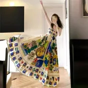 女生裙裝 7月爆款 吊帶連衣裙女裝 可愛小眾塗鴉印花 復古度假民族 收腰寬擺沙灘裙 夏季休閒百搭外穿 海邊渡假長裙沐沐森