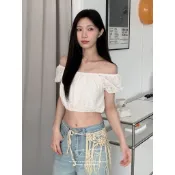 𝑻𝒘𝒆𝒏𝒕𝒚 時髦小妖精--短版氣質平口緹花上衣 2601046 【現貨 ‧ 兩天內出貨】緹花 一字領 親膚