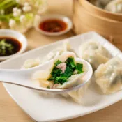 【巧之味】韭菜手工水餃 25粒/包 (皮Q餡多 韭菜豬肉水餃 5分鐘快煮 宵夜備糧)