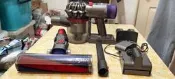戴森 Dyson V8 Slim Fluffy SV10K 吸塵器 台灣公司貨 主機 軟質吸地滾筒 充電器 功能正常 2