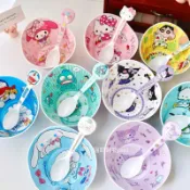 桃園發出 🎀 旗艦甄選 🌈🌟優選好物🌟新款庫洛米兒童碗勺餐具三麗鷗可愛餐盤卡通家用喫飯碗密胺高顔值旗艦精選