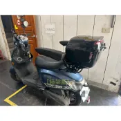 (店+)光陽 NEW MANY 110 125 新魅力 後架 + 風型 B3S 附燈後箱 黑 + 後座扶手