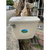 和成s140/130二手馬桶水箱.水箱蓋。s-140孔距14.5公分.易碎物品無法寄送