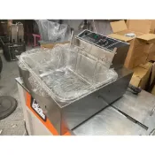 新款【營業用桌上型油炸機 17公升】 商用油炸機 大容量炸爐  溫控油炸鍋 電炸機 油炸機 17L電炸爐 雙炸籃
