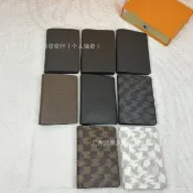 拾光藏寶閣 【經典棋盤格】護照套 證件包 頭層皮 男用短夾 高質感皮夾 旅行收納包 隨身證件夾 藝術印花 高檔禮盒 送禮自用