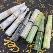 🚬現貨8.5公分樹玉濾嘴🚬(白綠)玉石濾嘴 9mm濾芯 附防塵袋 禮盒 菸嘴 濾嘴 丹尼古特 濾心 閃電 大象濾心
