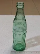 玻璃瓶(11)~空瓶~無蓋~曲線瓶~汽水瓶~淺綠色~可口可樂~192ml~2013~懷舊.擺飾.道具