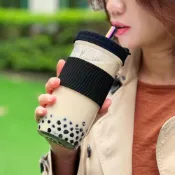 (店+)防滑隔熱飲料杯 700ml-黑色含吸管 (環保杯/珍奶杯/玻璃杯/隨行杯/手搖杯/梅森罐/梅森杯)