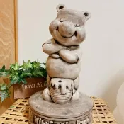 HEROCROSS 灰色小熊維尼陶瓷雕像