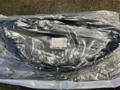 TOYOTA PREMIO 1998-2002 左前駕駛座窗戶泥槽（正廠件）　車門膠條/門框膠條/防水橡皮/帆布條參考