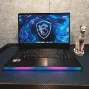 MSI GE66 10SF 15.6吋電競筆電(i7-10875H/RTX2070 8G/16G/1T SSD/240H