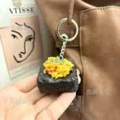 免運⚡ 仿真食物鑰匙圈 蒜蓉臭豆腐吊飾 趣味整蠱小物 創意臭豆腐掛件 仿真小吃吊飾 趣味食品模型 搞怪鑰匙圈 仿真吊