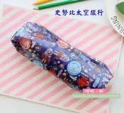 《☆鴨鴨小舖禮品館☆》【卡通防水筆袋-B】史努比 美樂蒂 達菲熊 熊本熊酷MA萌 鉛筆盒 收納包 化妝包 雜物包 4款選