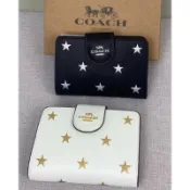 「木木」COACH美國outlet新款 星星系列女士中夾 皮夾 零錢包 多卡位 多功能折曡鈕釦錢包