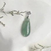 冰種晴水翡翠福瓜 | 天然A貨翡翠掛件