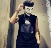 FINDSENSE服飾 FINDSENSE MD 日系 潮 男 寬鬆 街頭時尚 特色頭像印花 特色無袖T恤 背心 上衣 圖案背心