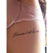 「為愛而活」love is life 紋身貼紙 微刺青 IG 小清新 小心機 文字 紋身貼 小紅書同款 抖音 可愛 性感